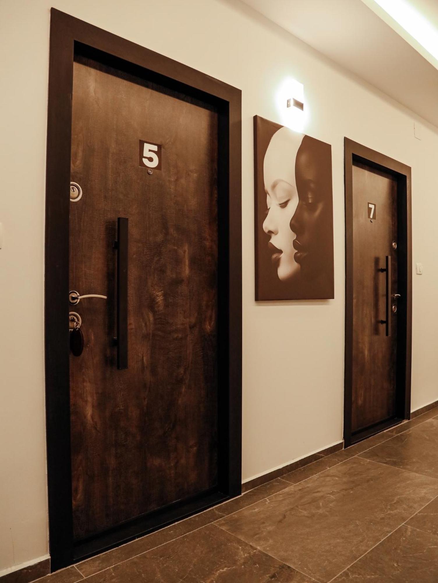 פריזאי Hotel Europa 92 מראה חיצוני תמונה